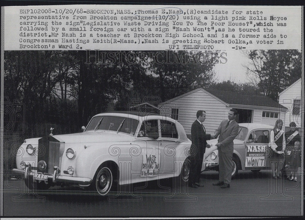 1968 Press Photo Thomas E. Nash greeting Robert Golka, voter in Brockton&#39;s ward - Historic Images