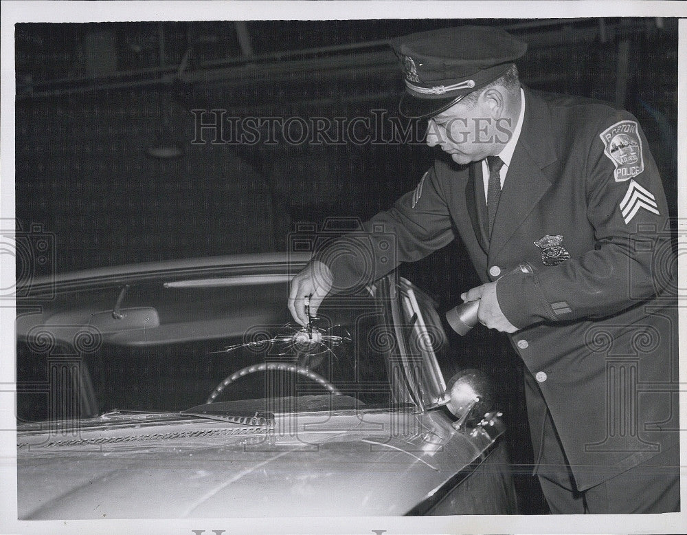 1964 Press Photo Sgt. Aaron Cohen of Division 14, Brighton - Historic Images