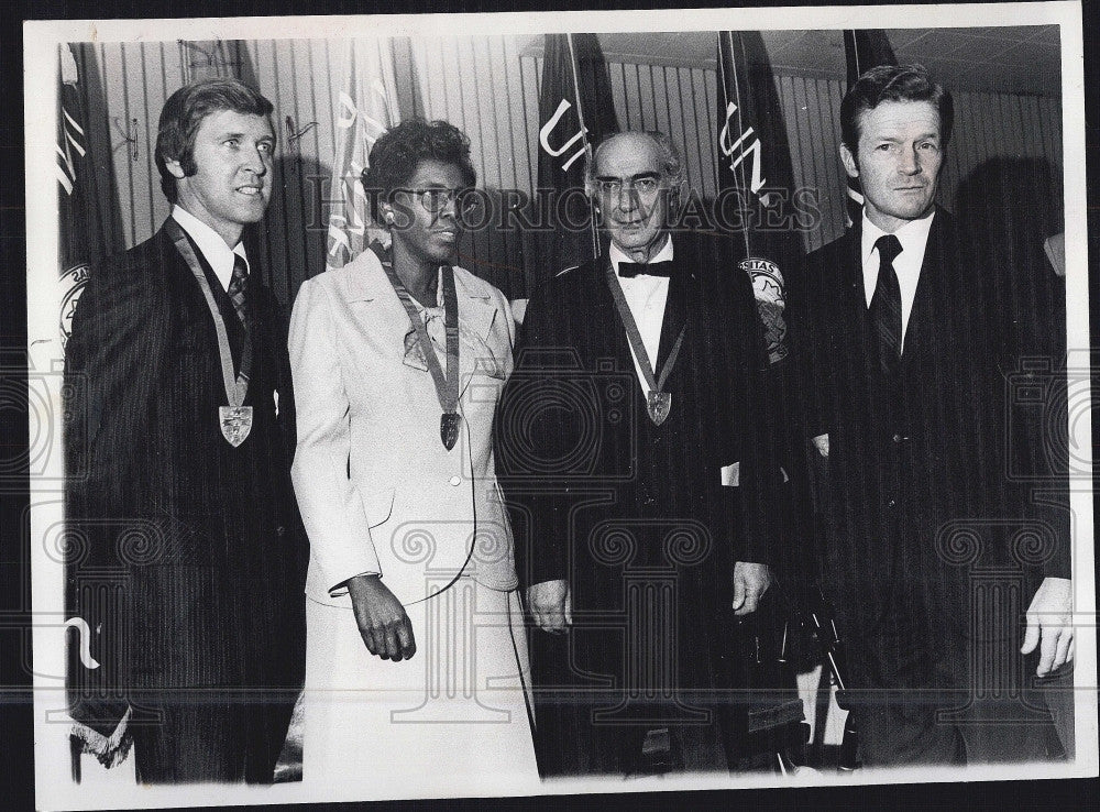 1976 Press Photo Rep. William Cohen, Rep. Barbara Jordan, A. Cascieri - Historic Images