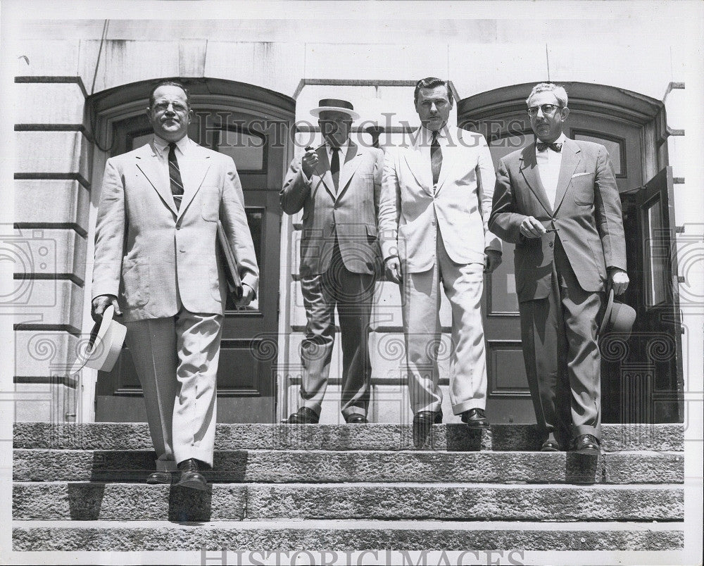 1961 Press Photo Council for Kenneth Chapin, Lawrence R Cohen at State House - Historic Images