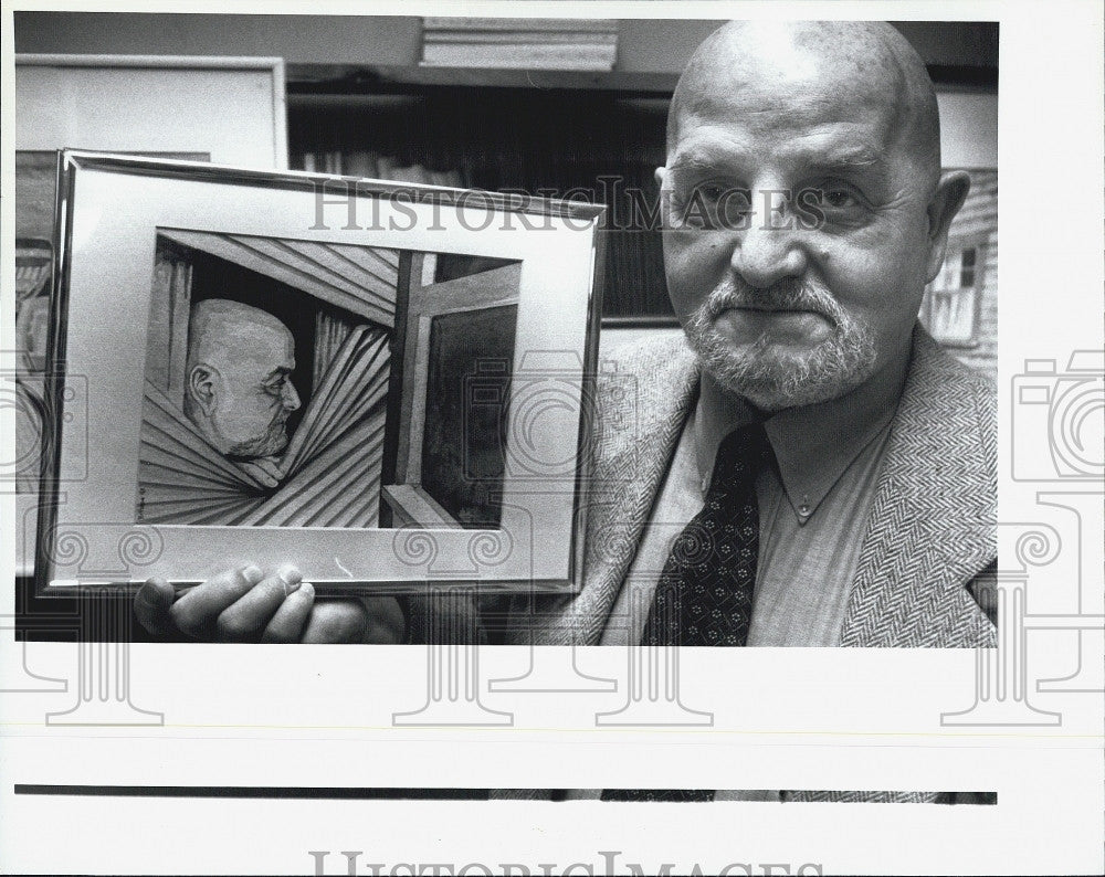 1994 Press Photo BU Professor Larry Martin With His Paintings - Historic Images