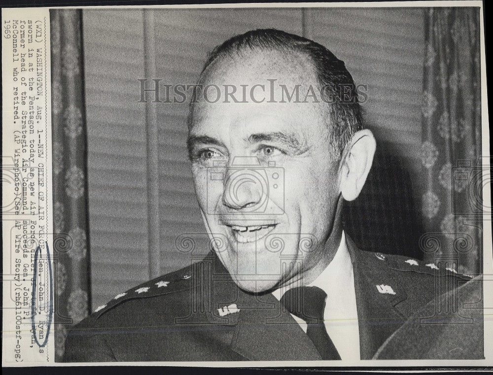 1969 Press Photo General John D Ryan John P McConnell Air Force Chief - Historic Images