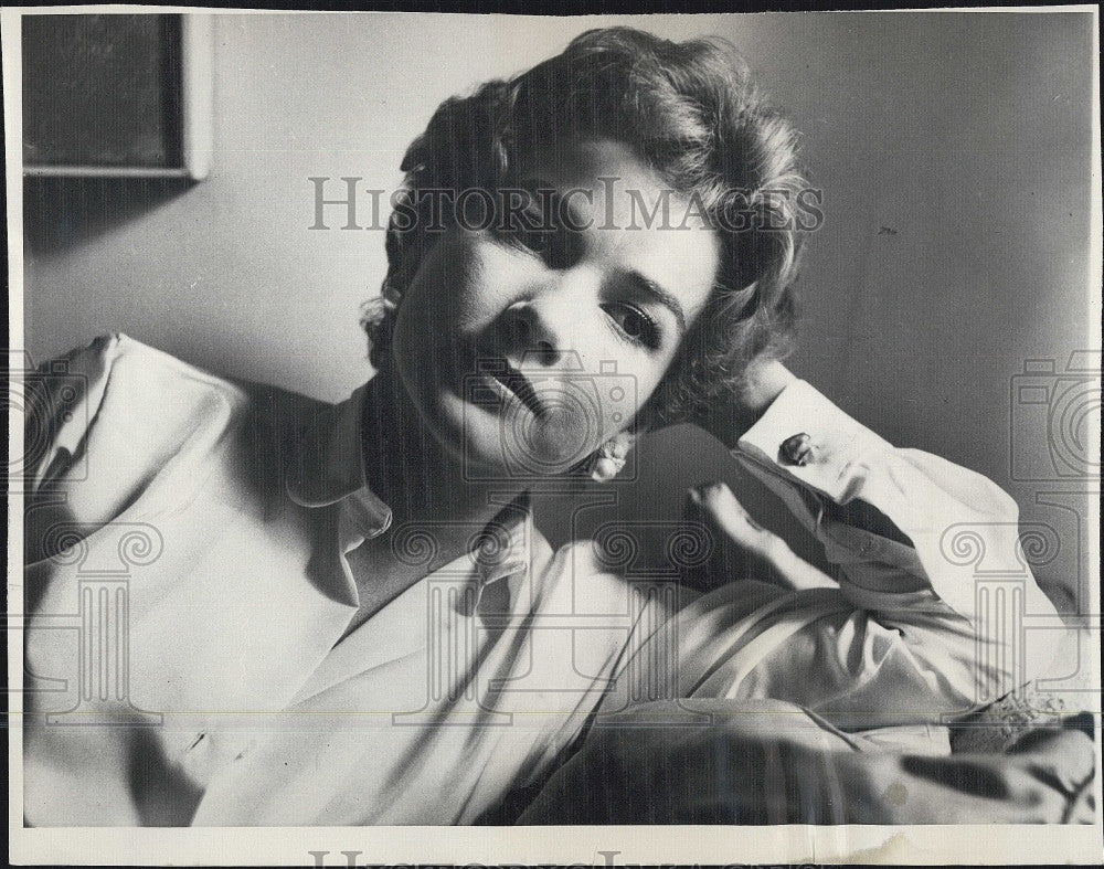 1957 Press Photo Anne Baxter in   &quot;The Square Root of Wonderful&quot; - Historic Images