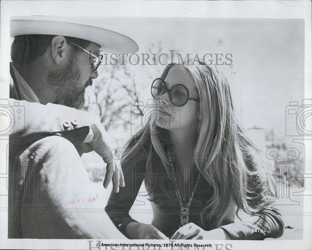 1970 Press Photo Nira Barbari Tracey Camber &quot;Up In The Cellar&quot; Film Actor - Historic Images