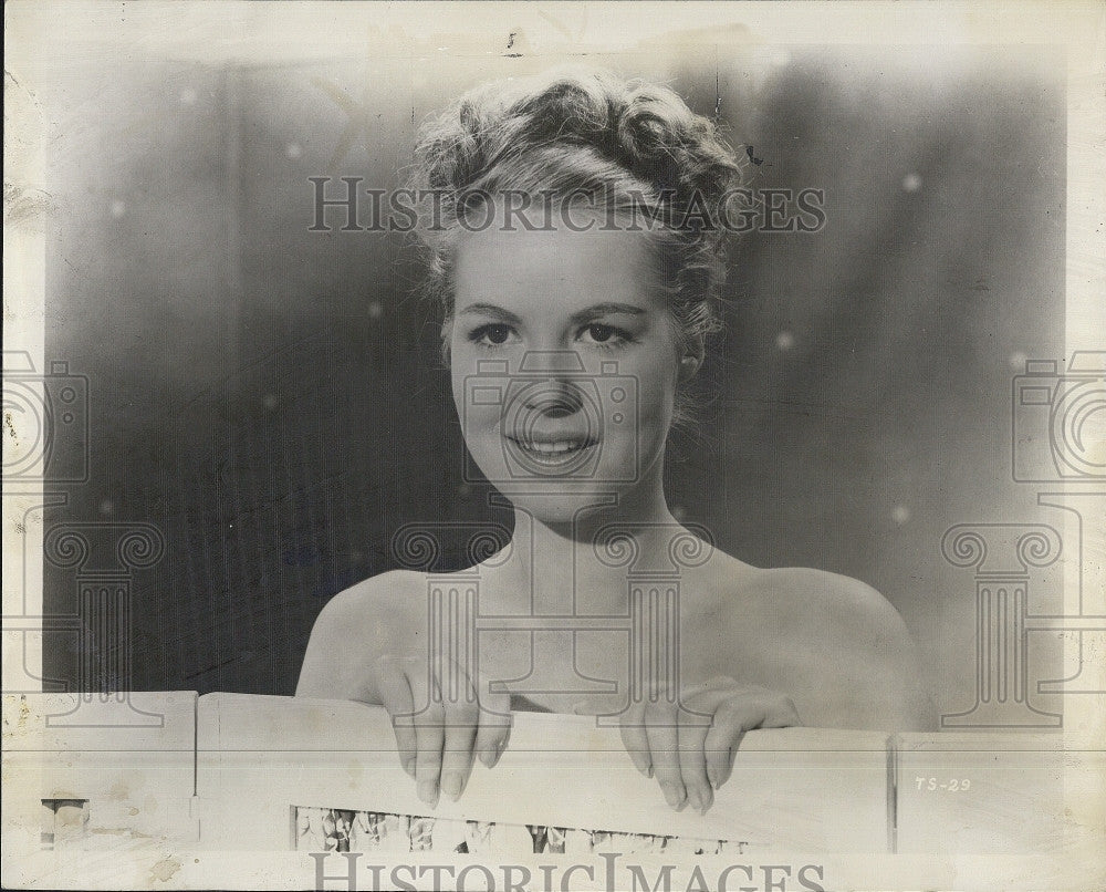 1959 Press Photo Ingrid Stenn in a film scene - Historic Images