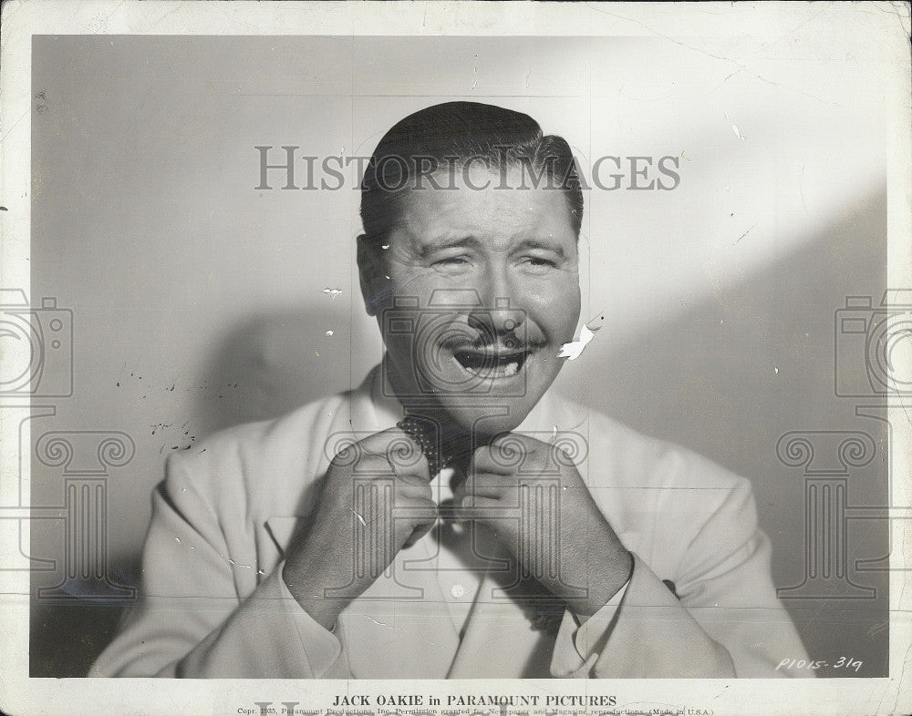 1940 Press Photo Actor Jack Oakie in &quot;Collegiate&quot; Film - Historic Images