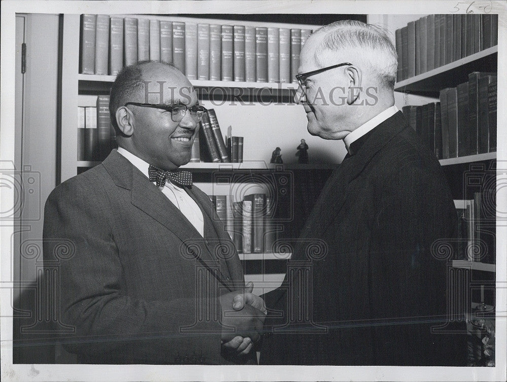 1954 Press Photo Julian D Steele &amp; Rev Albert Buckner Coe - Historic Images