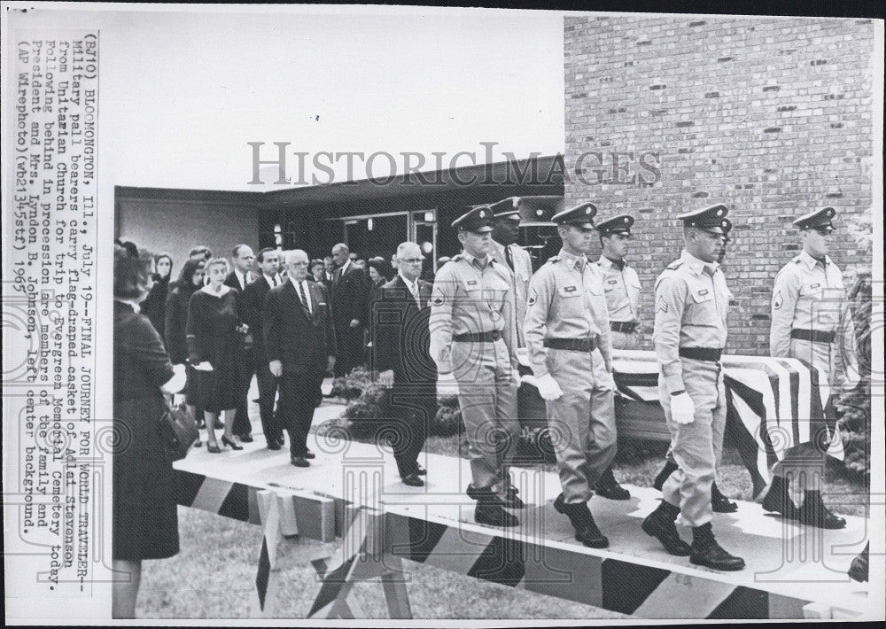 1965 Press Photo Casket of Adlai Stevenson Carried from Church After Funeral - Historic Images