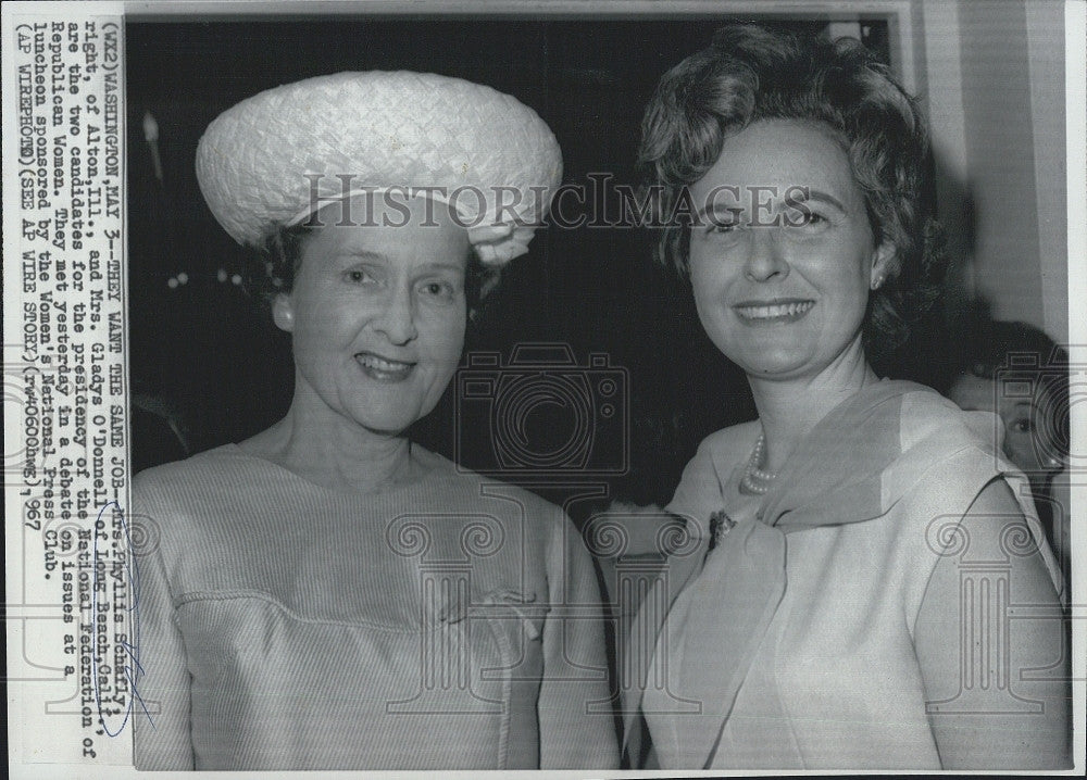 1967 Press Photo Phyllis Schafly Gladys O&#39;Donnell Long Beach Republican - Historic Images