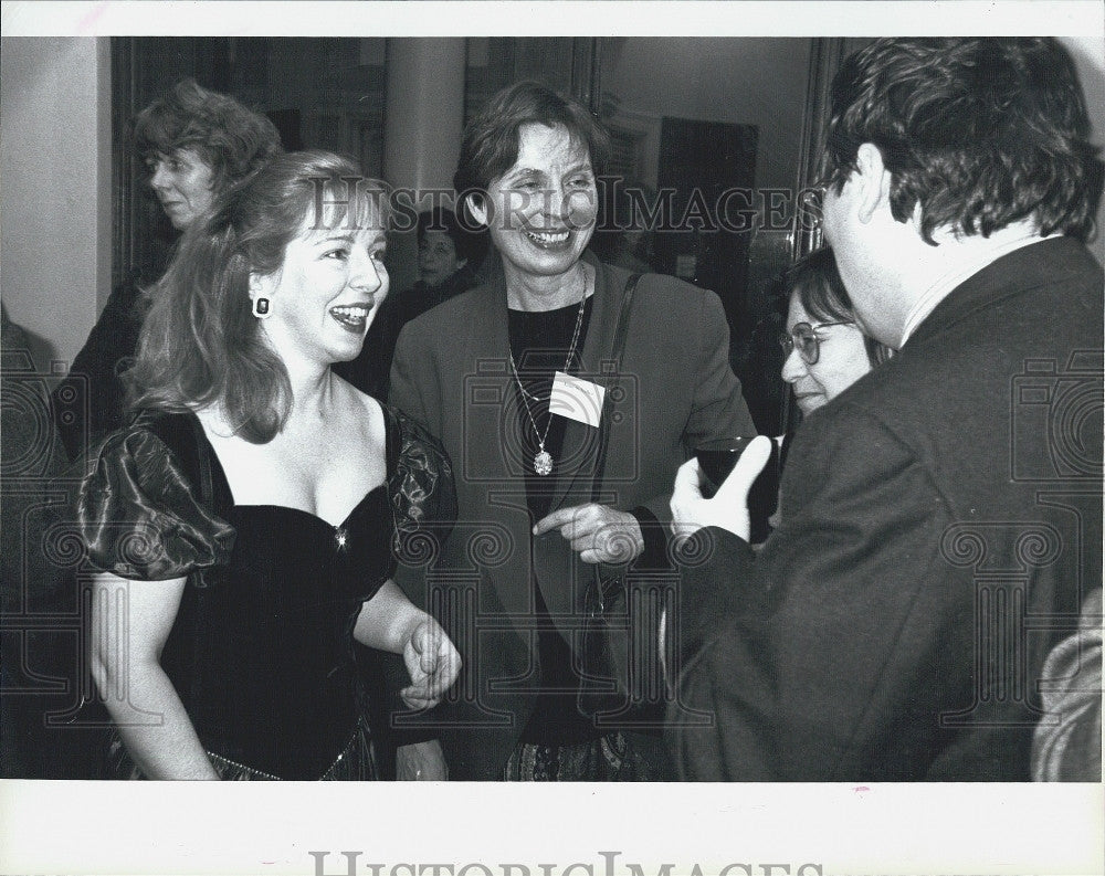 1994 Press Photo Boston social scene - Historic Images