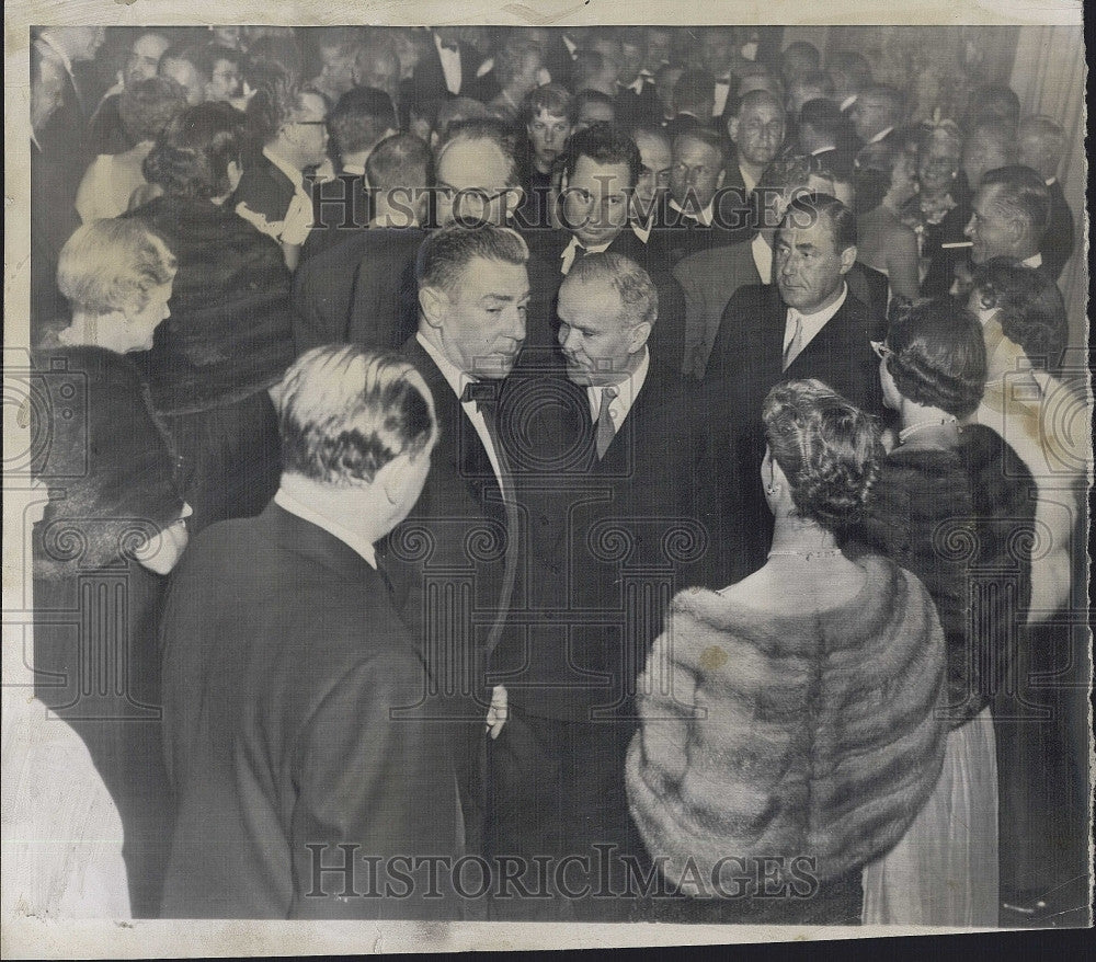 1955 Press Photo Foreign Minister VM Molotov Russia Palace Legion Honor UN - Historic Images