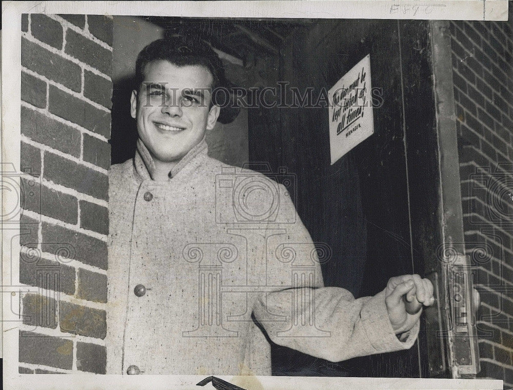 1953 Press Photo  Singer, Julius La Rosa at the Met - Historic Images