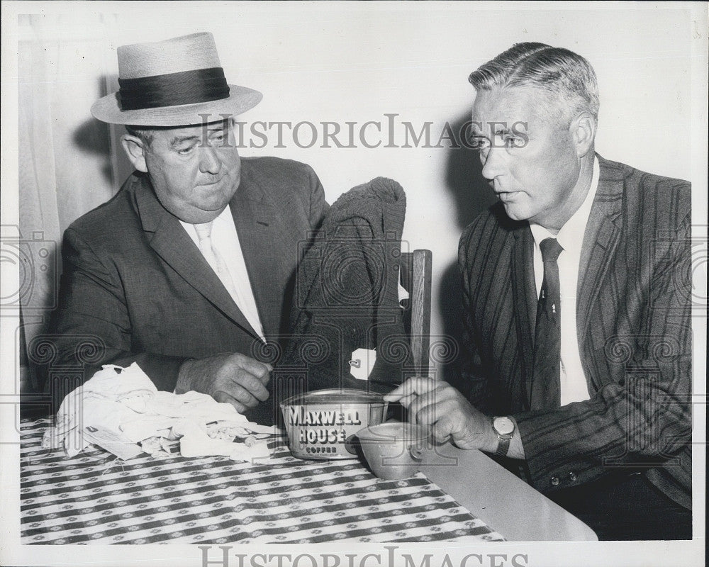 1961 Press Photo MDC Det Sgt. Edward S Reardon Neil Cadigan Trial - Historic Images