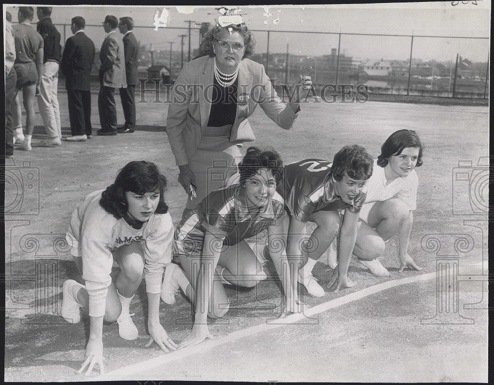 1961 Press Photo Lynn Davis Francis Donaghey Carole Standish Track Meet - Historic Images