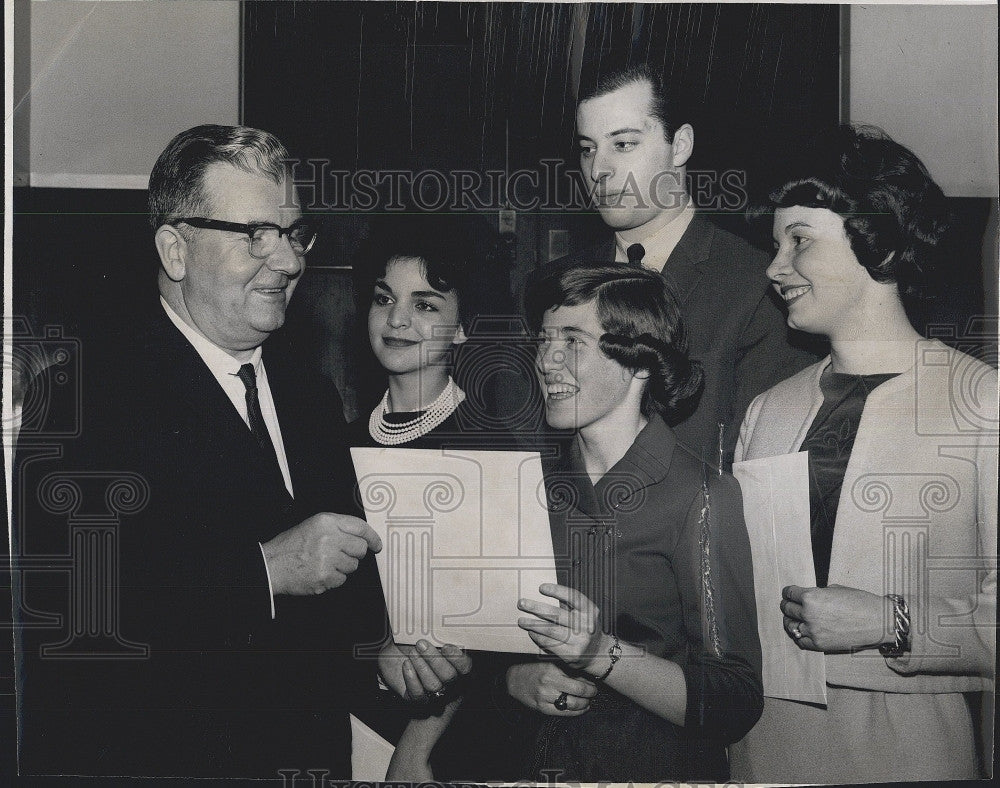 1963 Press Photo Northeastern University Top Student Mildred A. Reardon - Historic Images