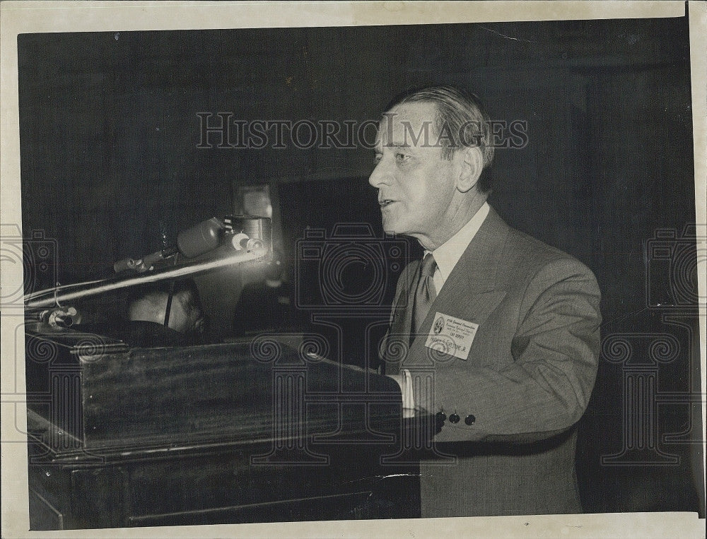 1952 Press Photo Harvey Firestone, Jr. Addresses Episcopal Convention - Historic Images