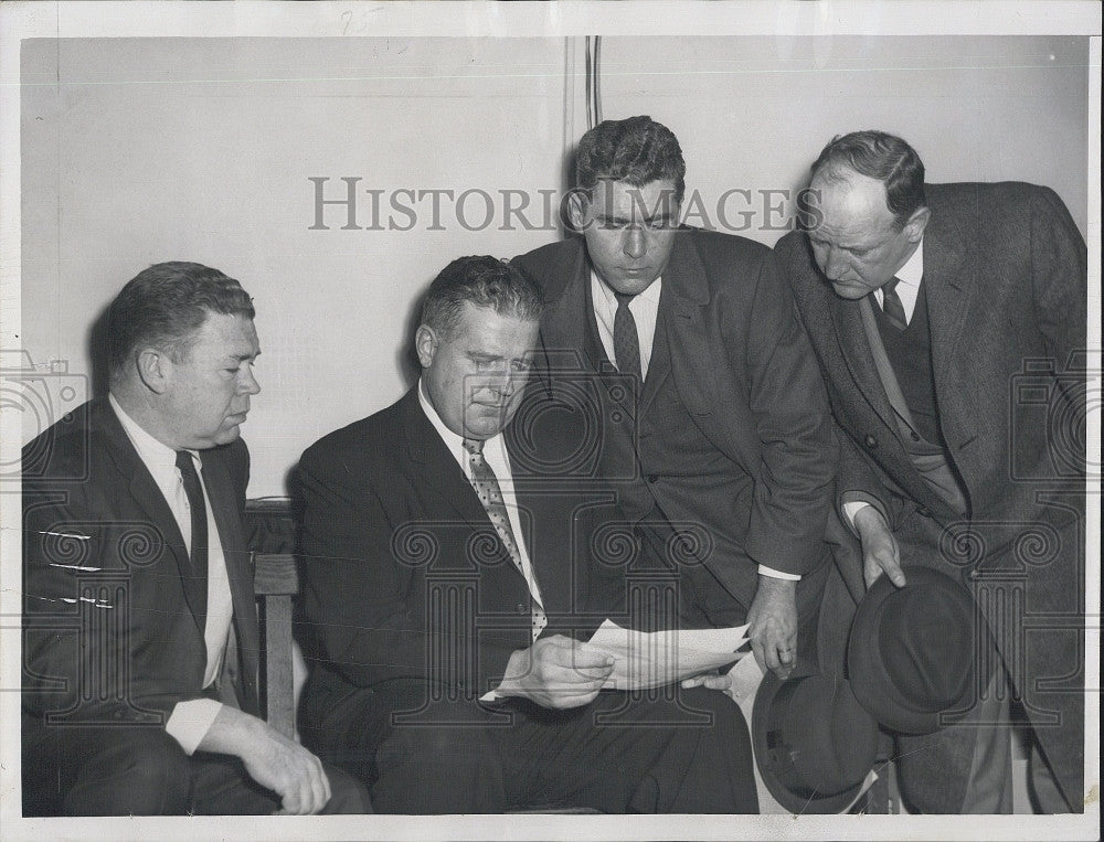 1963 Press Photo Police Officers Herbert Mullowney, John Donovan, Thomas Fay - Historic Images