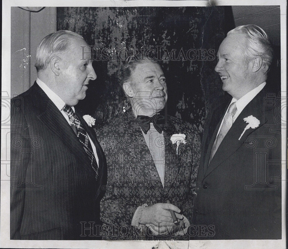 1975 Press Photo Former Boston Police Mullney at Party - Historic Images