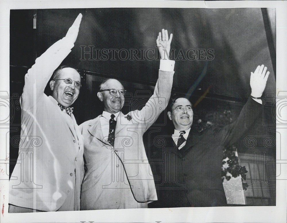 1952 Press Photo Governor John Fine, Senator Robert Taft, Representative Joseph - Historic Images