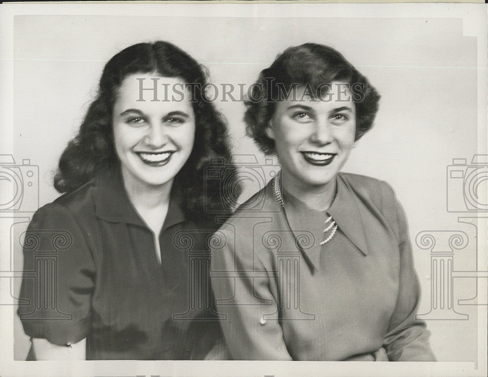 1949 Press Photo Leona Fine, Joy Shapiro March Whirl Dance Temple Ohabei Shalom - Historic Images