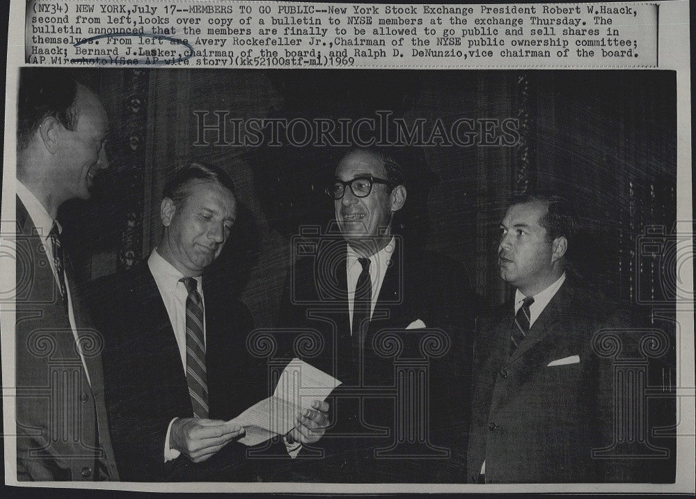 1969 Press Photo New York Stock Exchange President Robert Haack - Historic Images