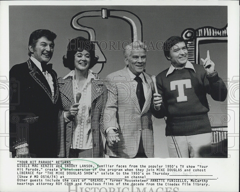 1974 Press Photo G MacKenzie,S Lanson,M Douglas &amp; Liberace &quot;Your Hit Parade&quot; - Historic Images