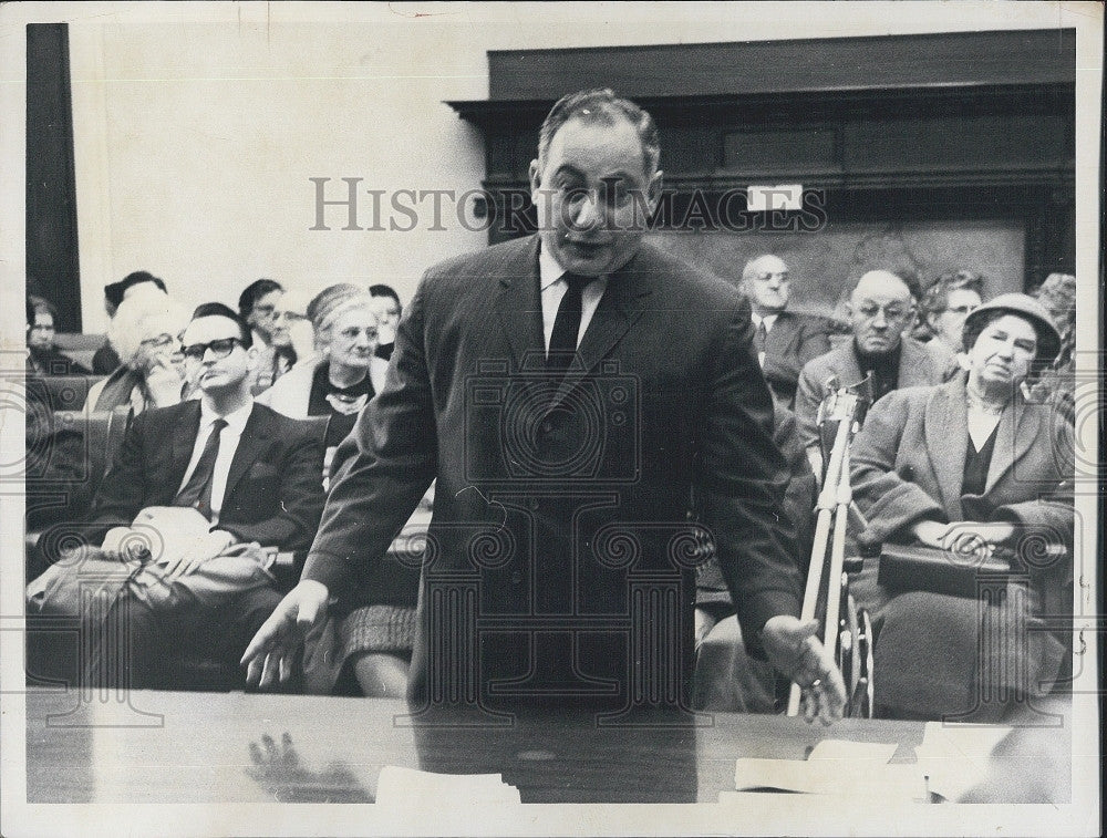 1952 Press Photo Representative Joe Langone Speaks To A Crowd - Historic Images