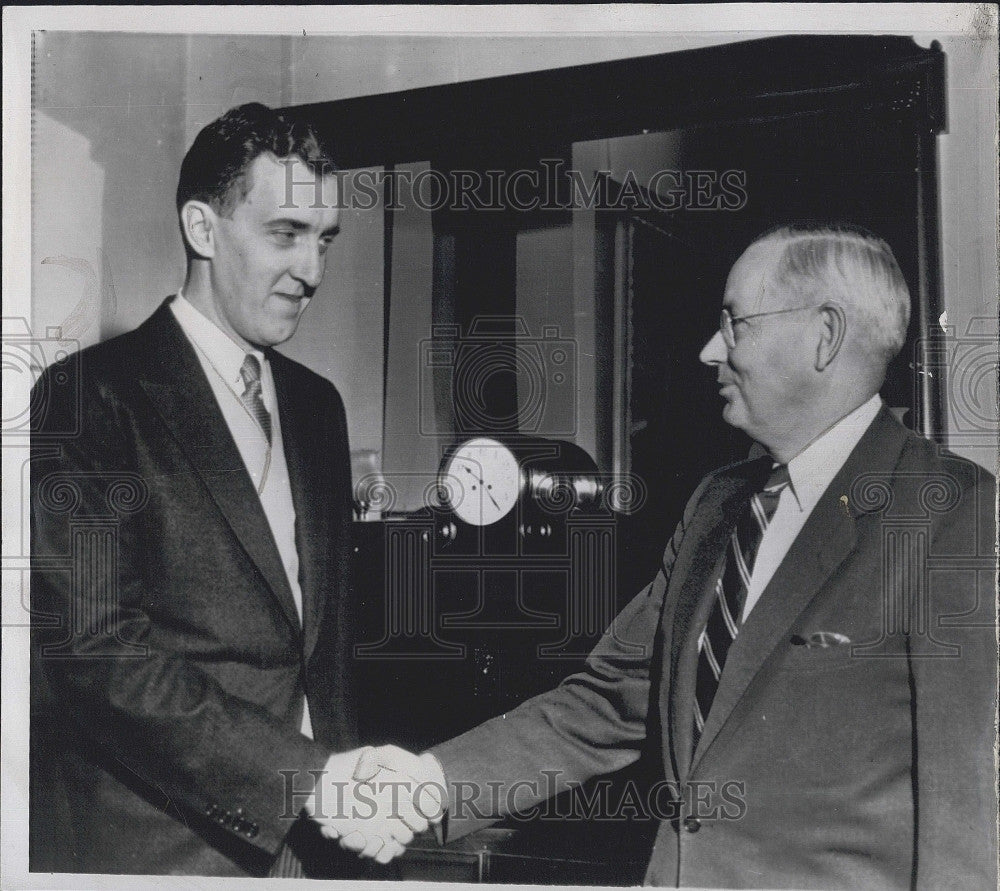 1955 Press Photo Outgoing Governor Burton Cross, incoming Governor E. Muskie - Historic Images