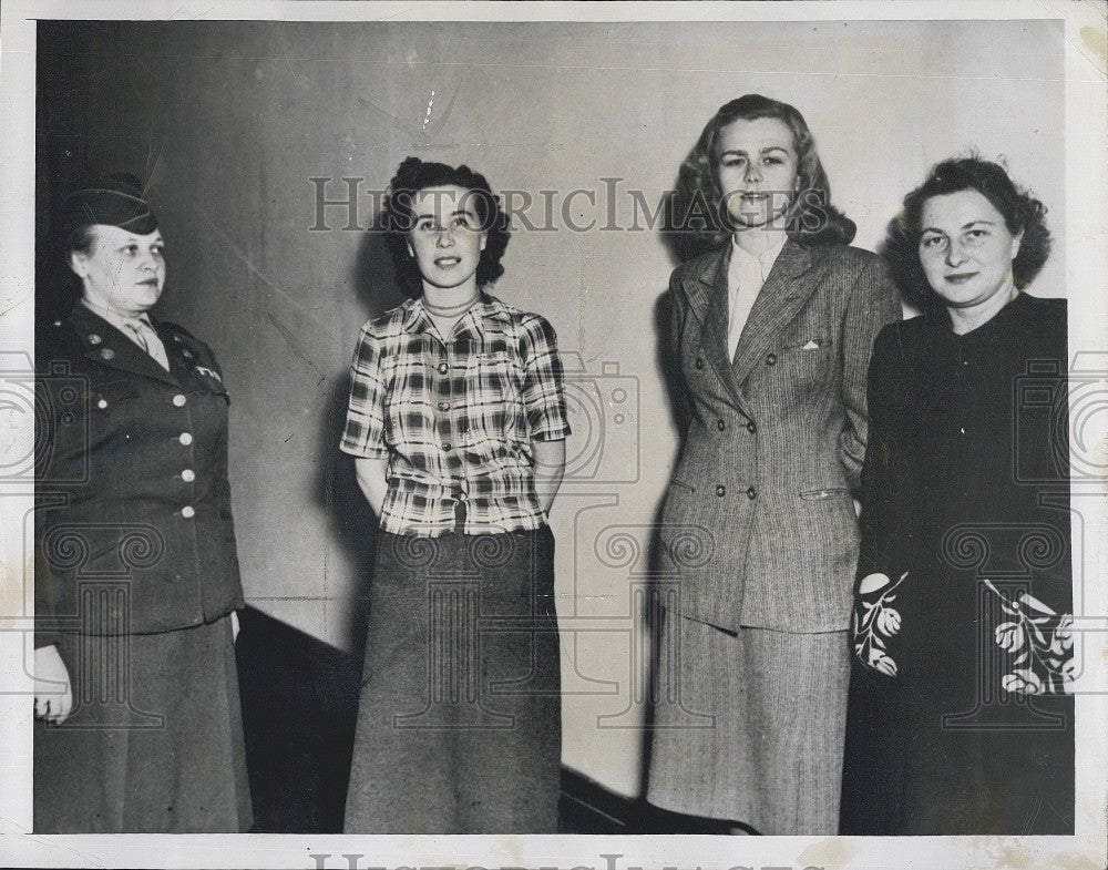 1949 Press Photo Edith Dittrick, Gerda Dorre, Marta Hablick - Historic Images