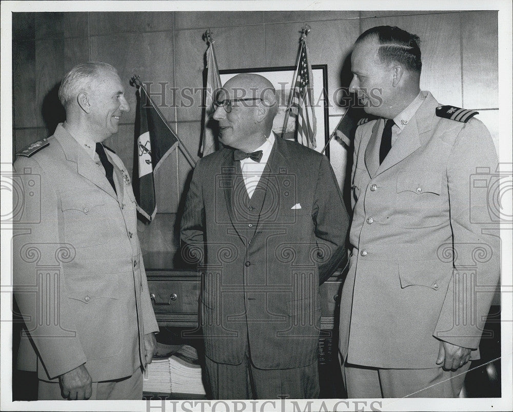 1961 Press Photo Rear Adm CF Espe,CM Schmalz &amp; DN Carr USN - Historic Images