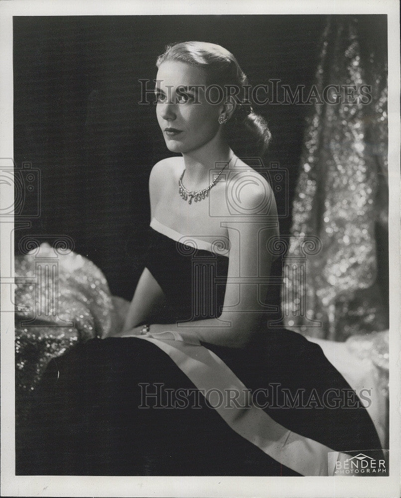 1954 Press Photo Lyric soprano, Helen Clayton - Historic Images