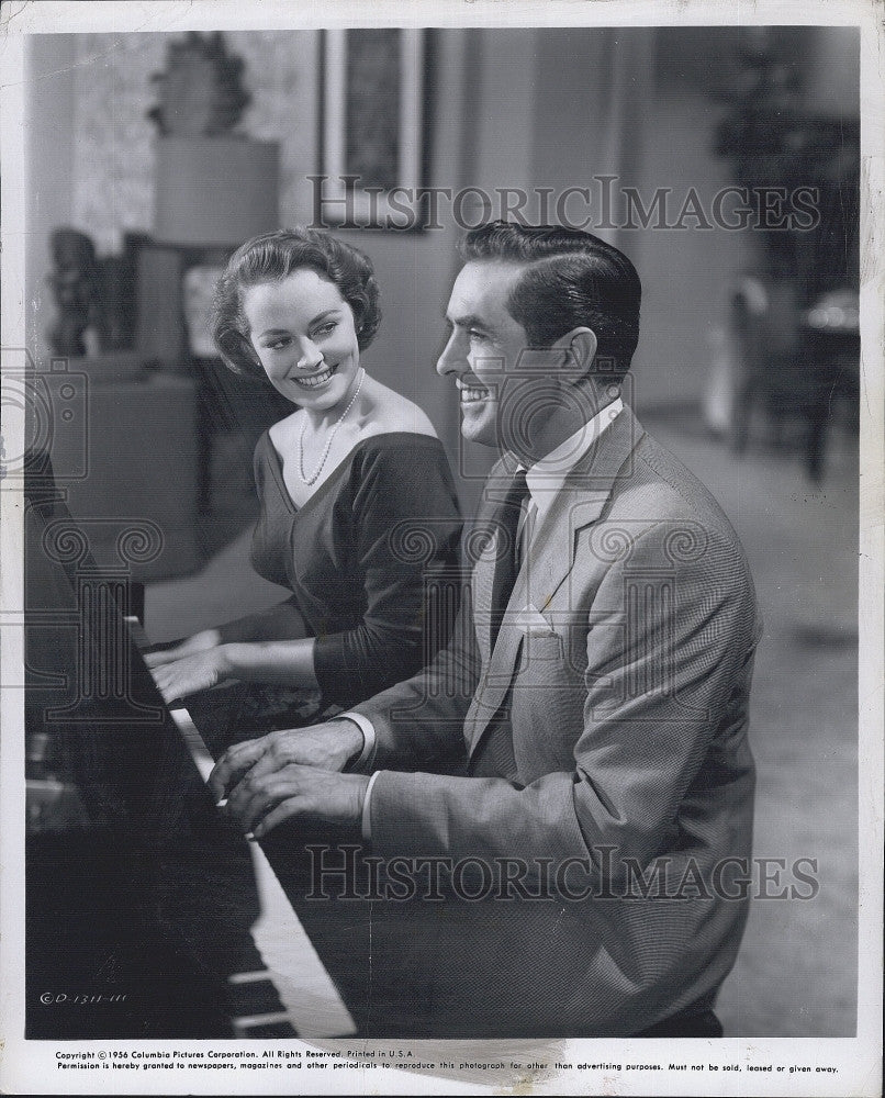 1956 Press Photo Tyrone Power &amp; Victoria Shaw &quot;The Eddie Duchin Story&quot; - Historic Images