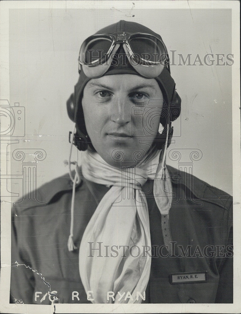 1941 Press Photo Captain Richard E Ryan, American flier - Historic Images