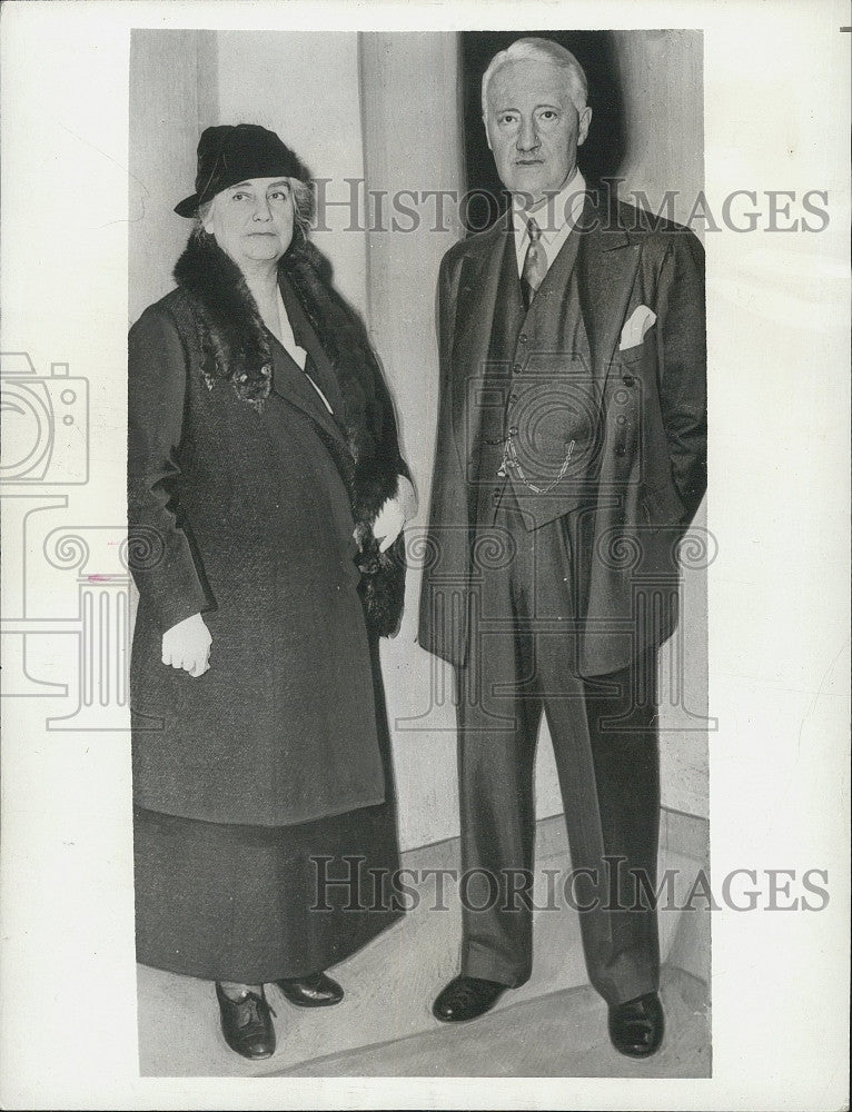 1935 Press Photo Bainbridge Colby, former Secretary of State, Mrs. Thomas Edison - Historic Images