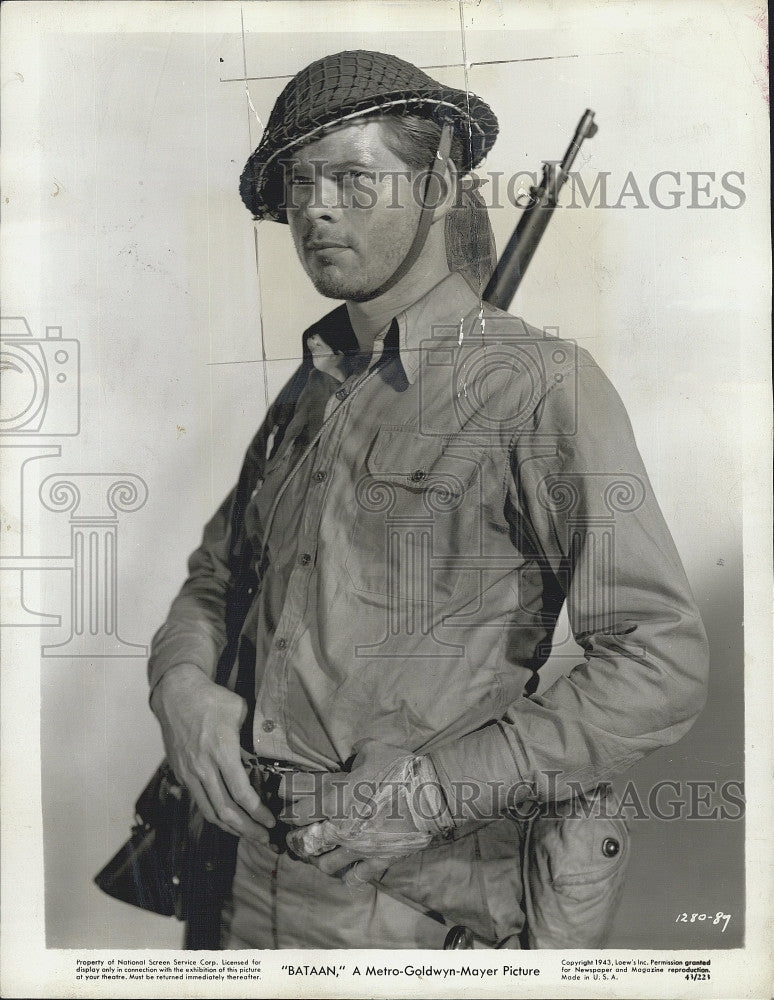 1943 Press Photo Barry Nelson &quot;Bataan&quot; - Historic Images