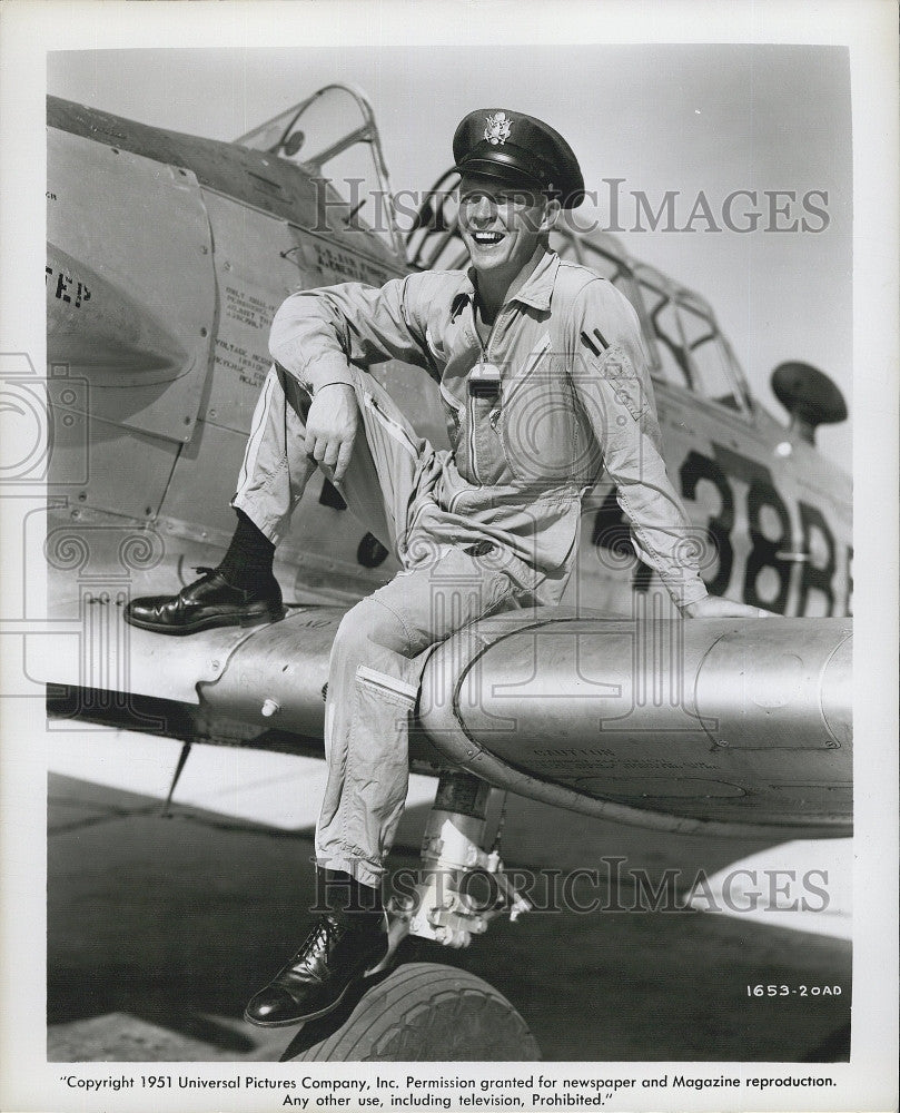 1951 Press Photo Alex Nichol for Universal Pictures - Historic Images