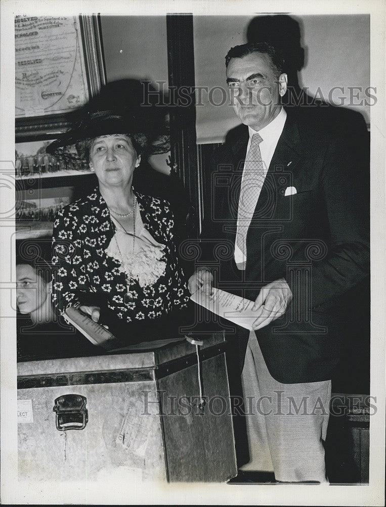 1944 Press Photo Rep. Hamilton Fish, wife - Historic Images