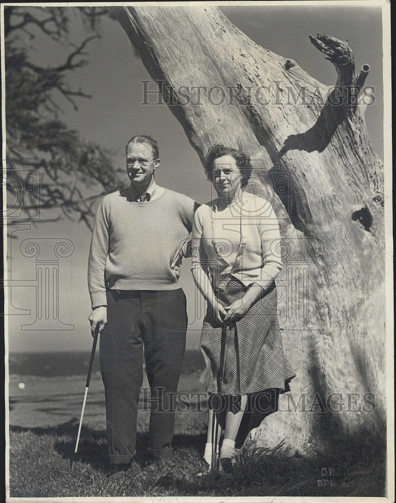 1940 Press Photo Dr Mrs Joe V Meige Chestnut Hill Pebble Beach - Historic Images