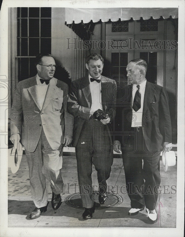 1943 Press Photo Coal Operators ED R Burke RL Ireland Coal Mine Businessmen - Historic Images