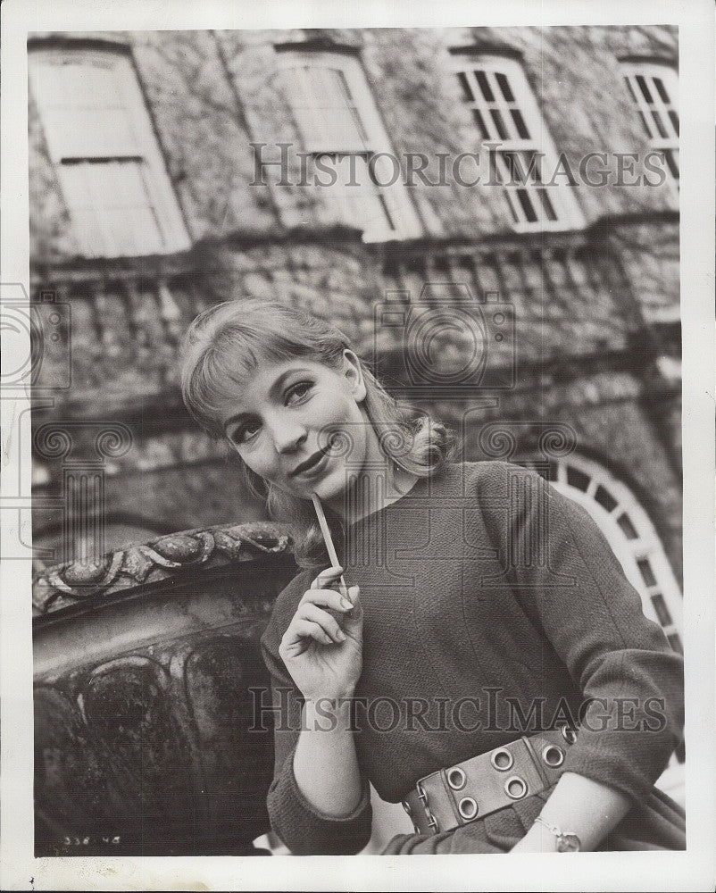 1959 Press Photo Actress Jocelyn Britton in &quot;Sapphire&quot; - Historic Images