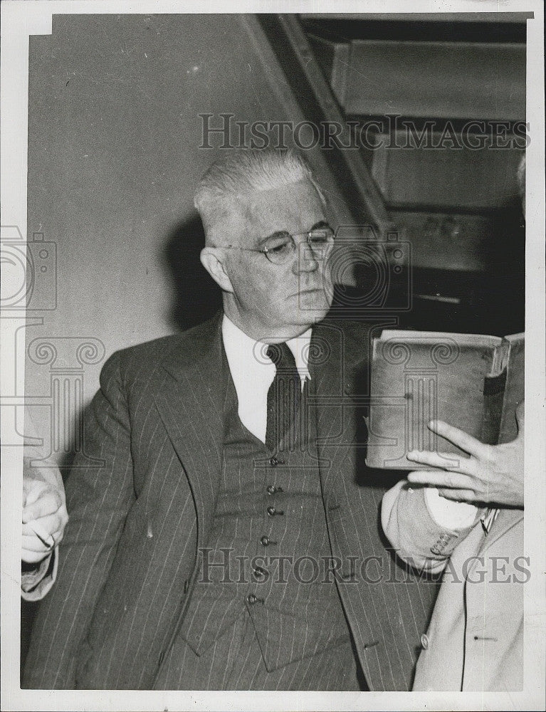 1947 Press Photo Attorney Herbert Callahan - Historic Images