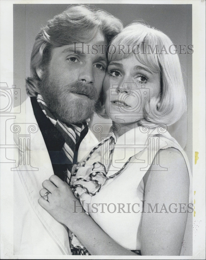 1976 Press Photo Jackson Maclean &amp; Debra Regan from &quot;Soaps&quot; - Historic Images