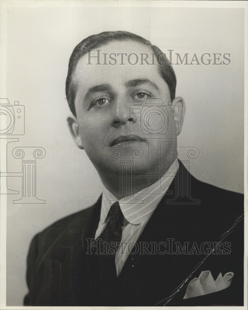 1945 Press Photo Isadore Bromfield, Pres of Bromfield Mfg. - Historic Images