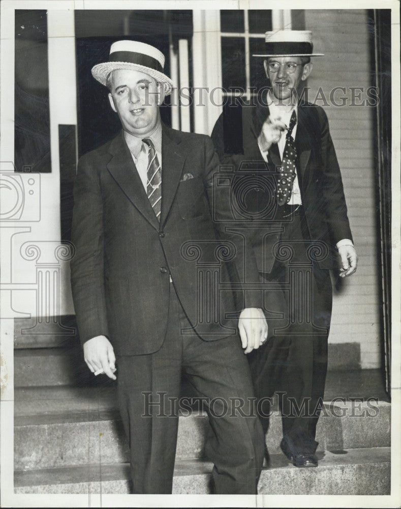 1937 Press Photo Robert H Wing ,suing for alienation of affections - Historic Images