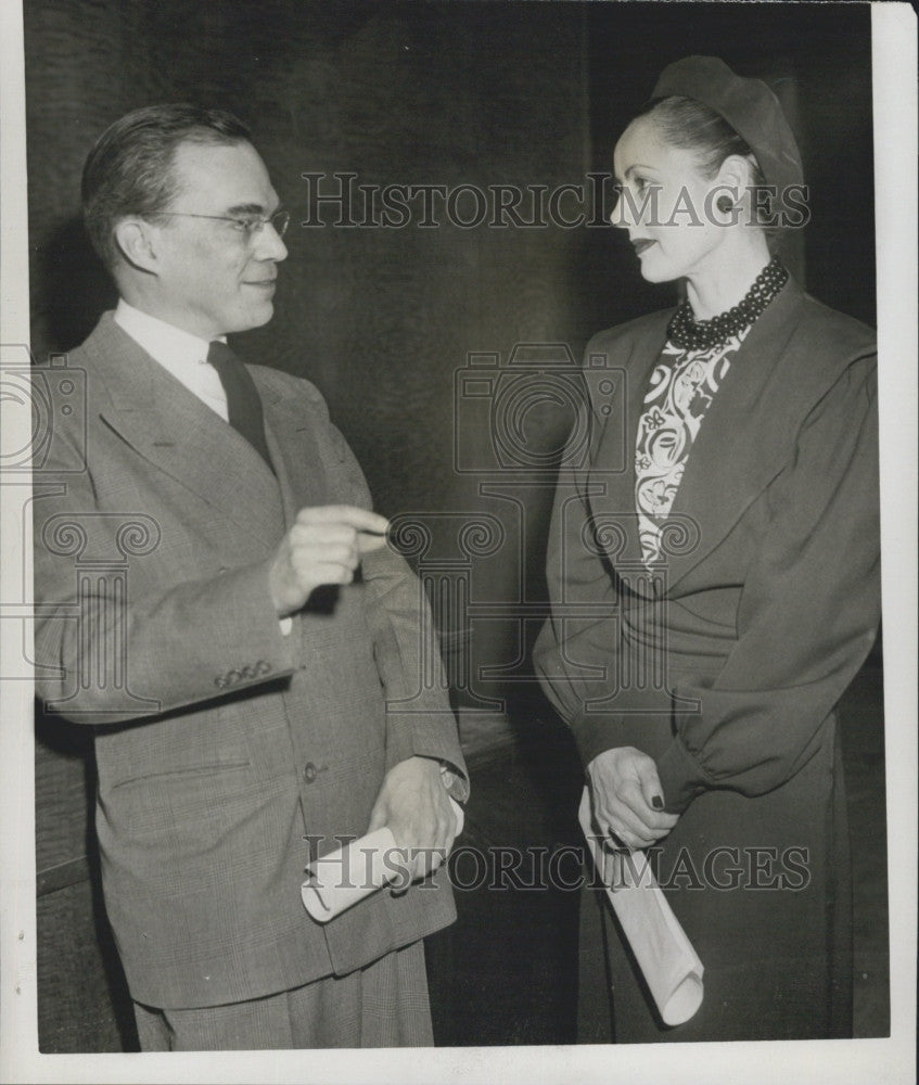 1949 Press Photo Wilfred Lake of Northeastern U. &amp; Dr. Mary Ellen Goodman - Historic Images