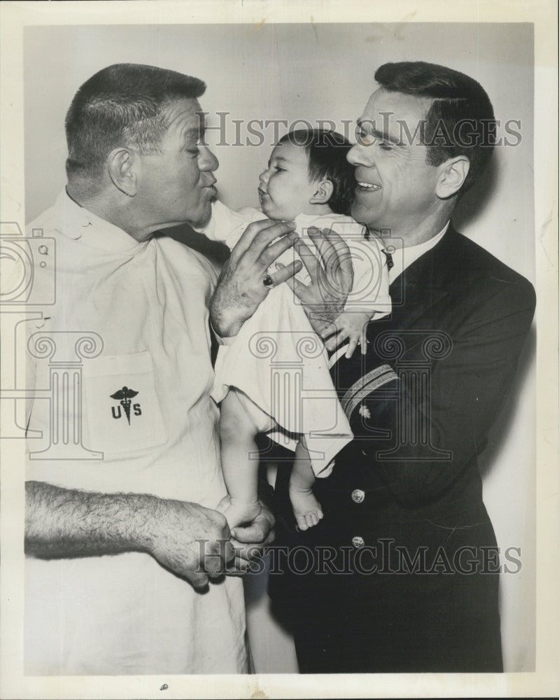 1961 Press Photo Henry Kully,Jackie Cooper and Frederick Weston in &quot;Hennesey&quot;. - Historic Images