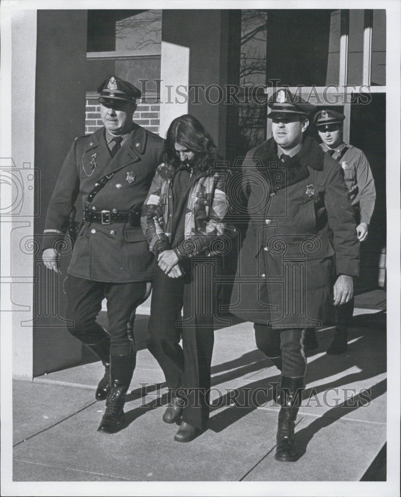 Press Photo Troopers Escort Donna Powers From Milford Court House - Historic Images