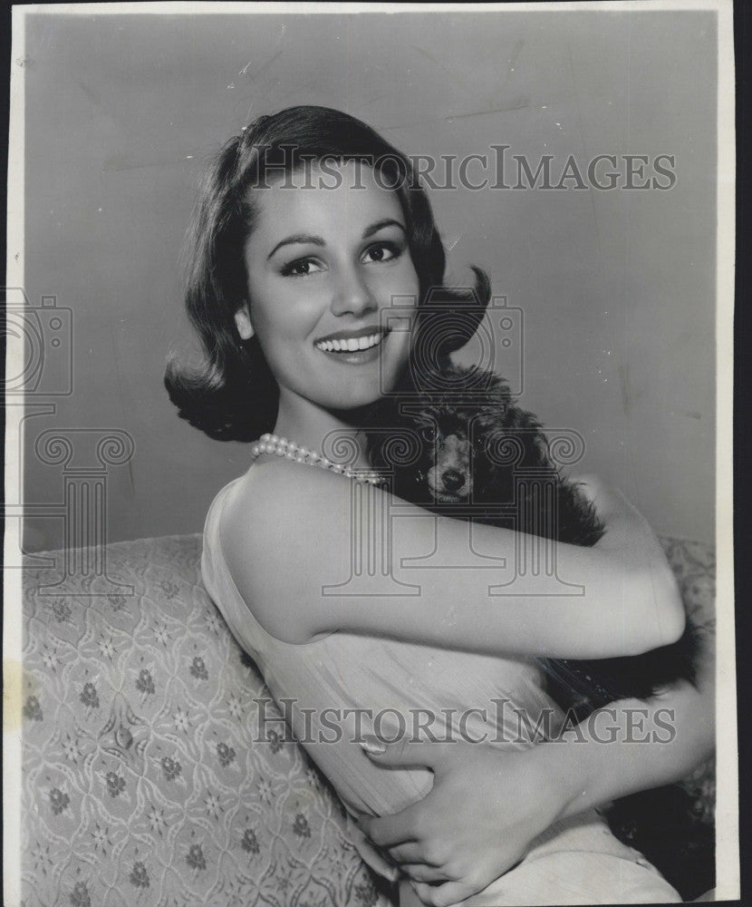 1961 Press Photo Paula Prentiss Stars In The Honeymoon Machine - Historic Images