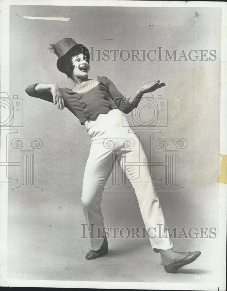 1975 Press Photo Pantomimist, Marcel Marceau performs at the Shubert - Historic Images