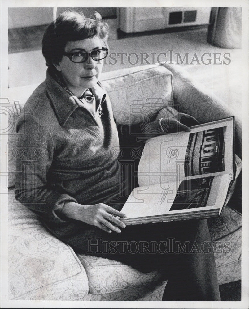 1977 Press Photo Marion MacPherson, Canadian Consel General - Historic Images